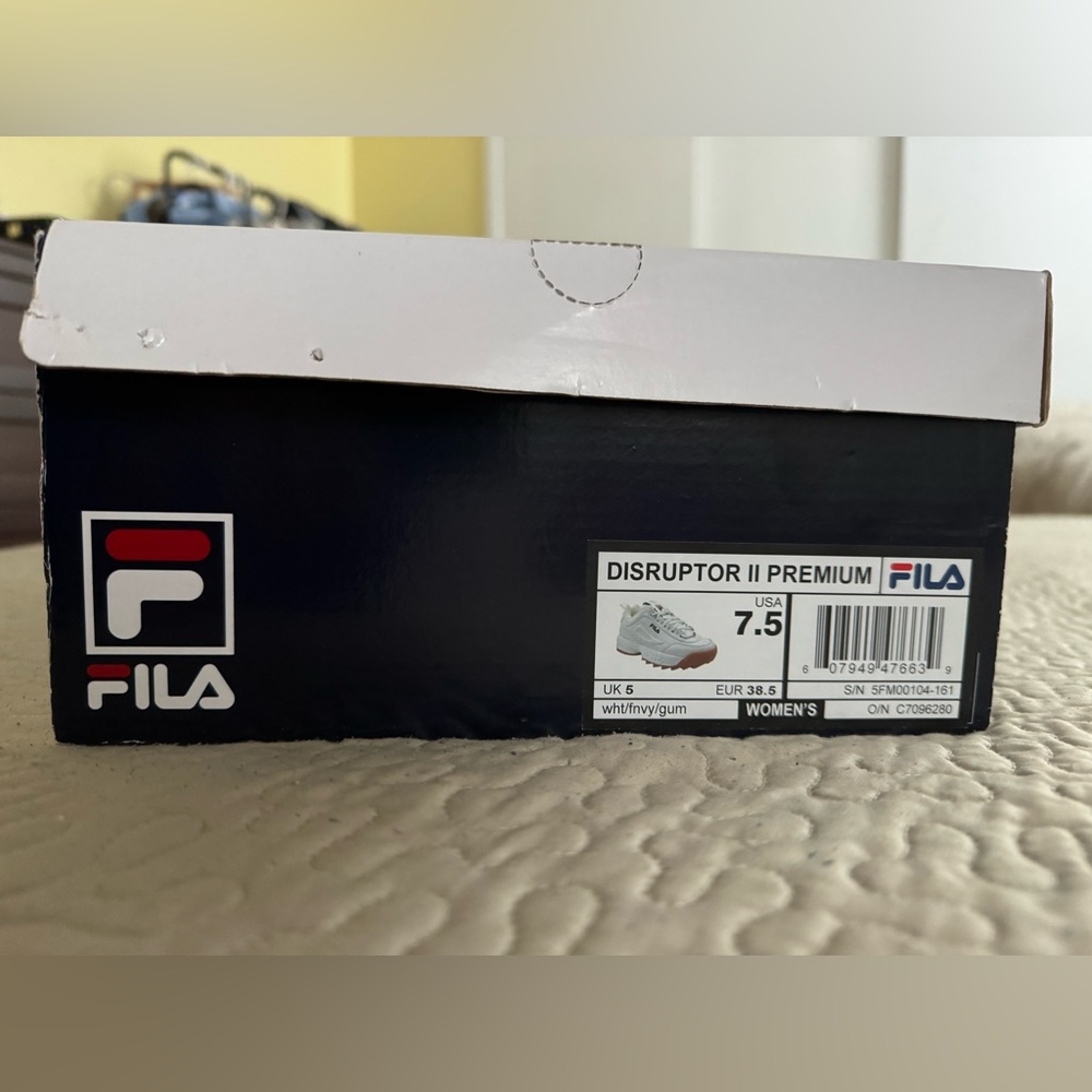 Fila Women’s White and Gum Sneakers - Picture 9 of 9
